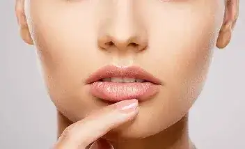 psotoperatio liplift.